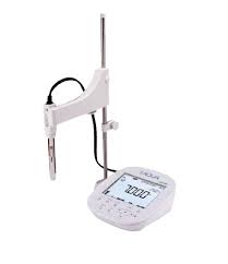 HORIBA LAQUA Benchtop pH/mV/Temp Meter